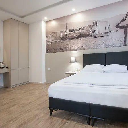 Casa Mia * Budva